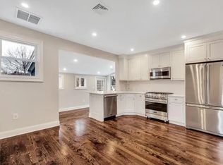 31 Oak St #2, Wellesley, MA 02482