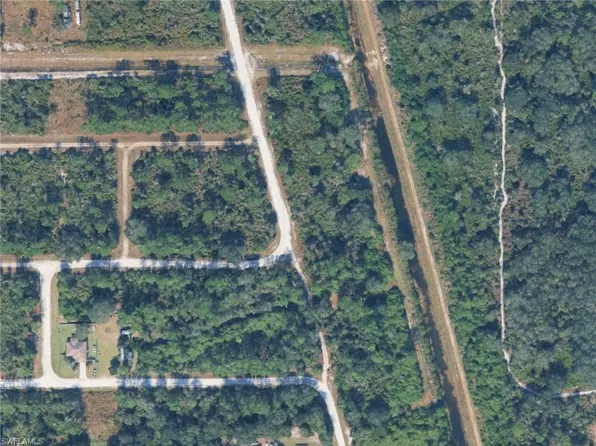 2604 Fitch AVE, ALVA, FL 33920