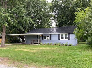 1409 N Fair St, Olney, IL 62450