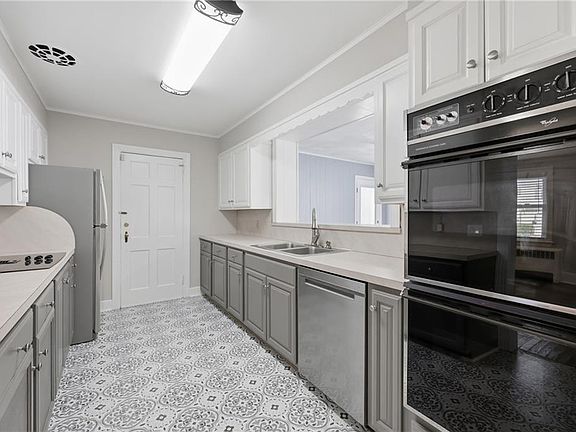 4th image of 507 Carlisle Way