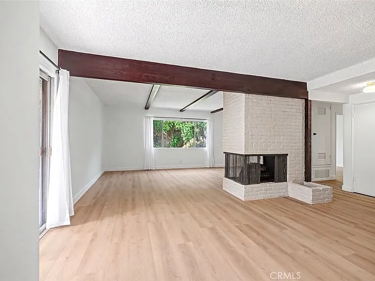 4413 Canoga Dr — Photo 13