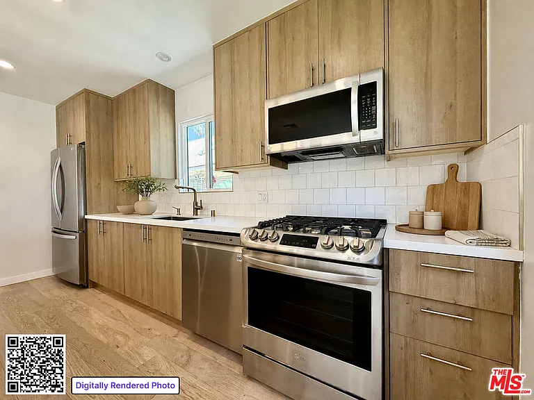 330 Parkman Ave — Photo 4