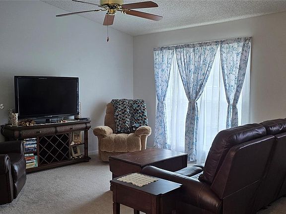 4th image of 2050 SW Aquarius Ln
