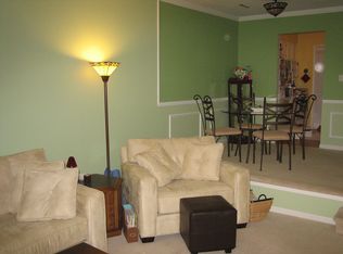 2804 Chateau Cir, Columbus, OH 43221