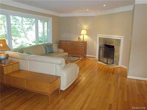 GREAT ROOM WITH FIREPLACE