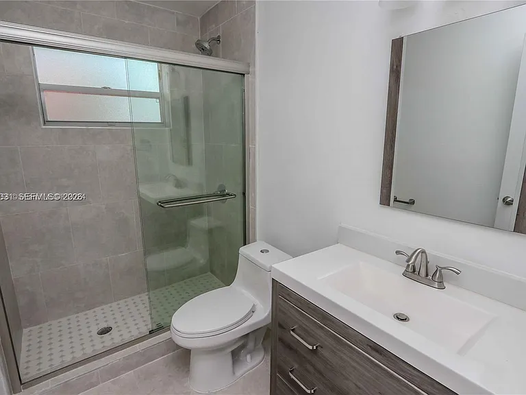 2943 SW 36th Ave #A — Photo 11