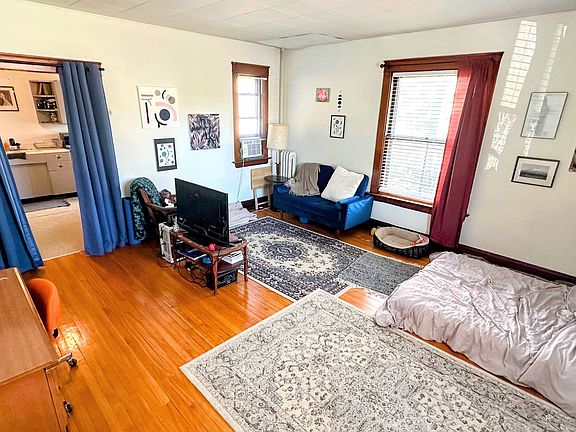 3rd image of 2220 Emerson Ave S APT 2A
