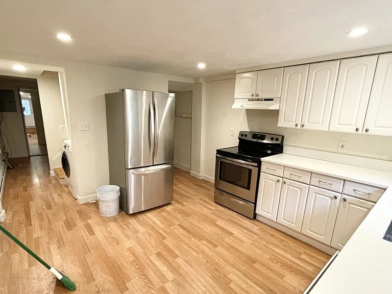 16 Greenwich St #X — Photo 1