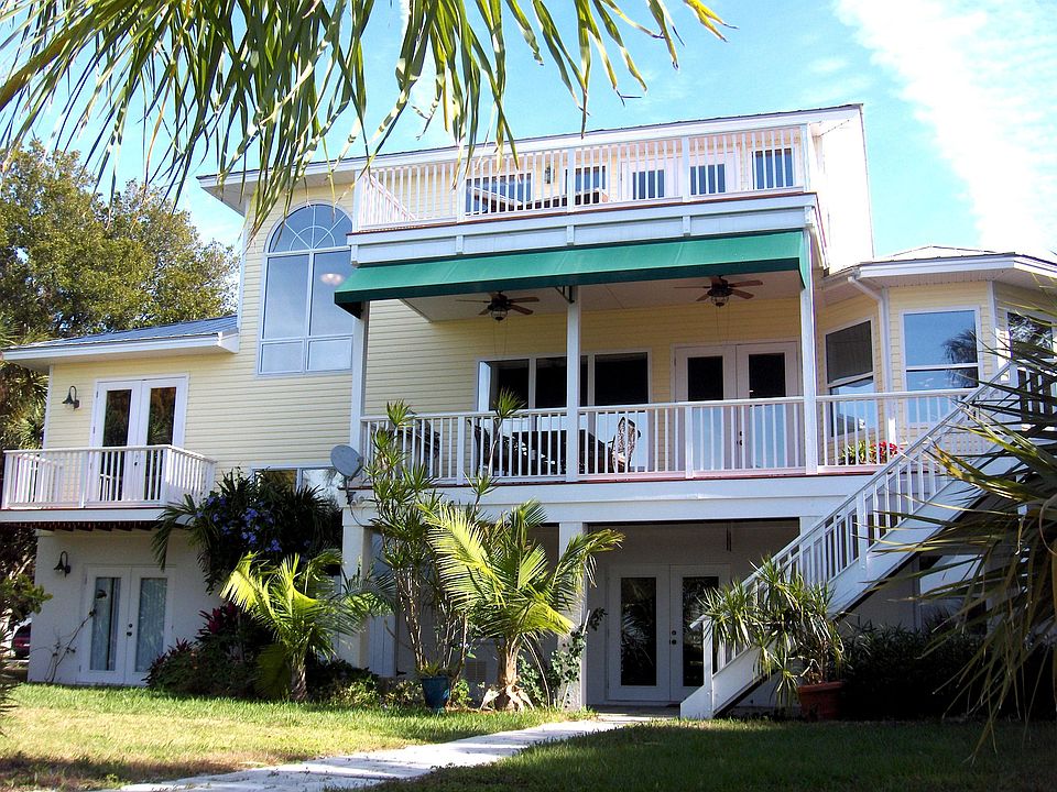 1st image of 819 35th Avenue Dr W
