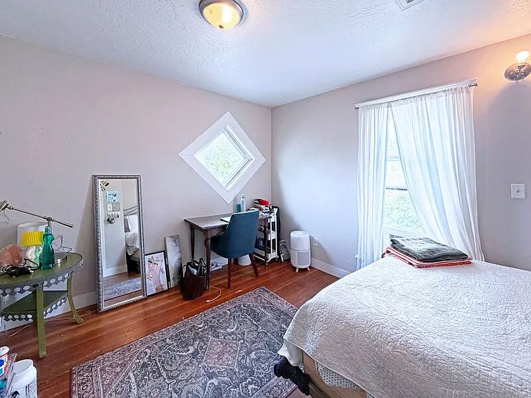 1588 Patterson St — Photo 16