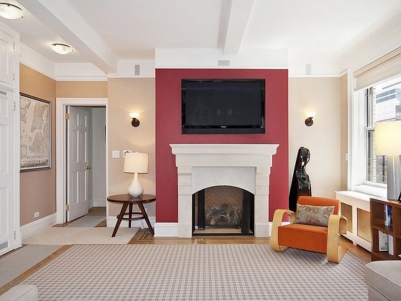 2nd image of 240 W 98th St #1213D