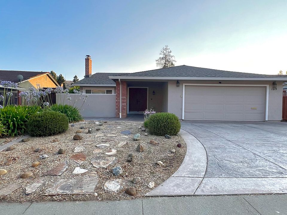 1st image of 109 Cheltenham Way