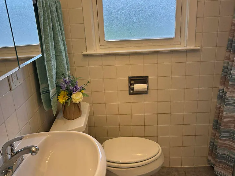 782 N Van Auken St — Photo 11