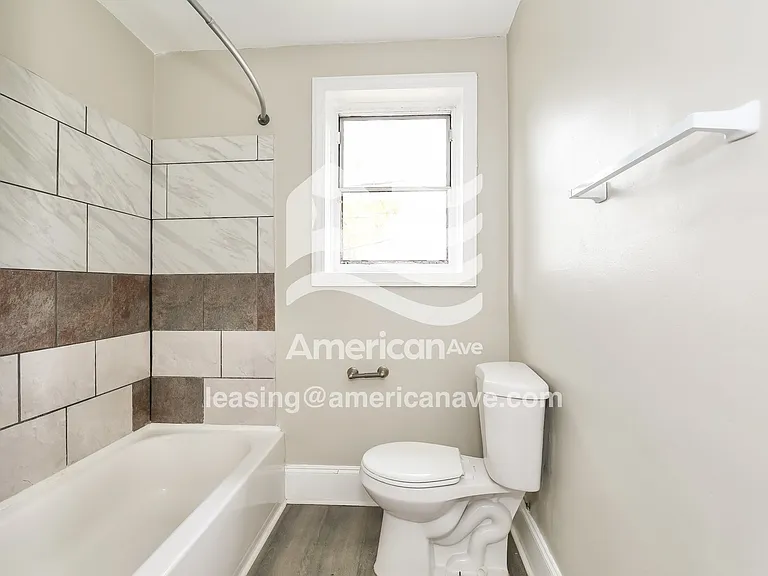 46905_009_main_bathroom_13703627.jpg
