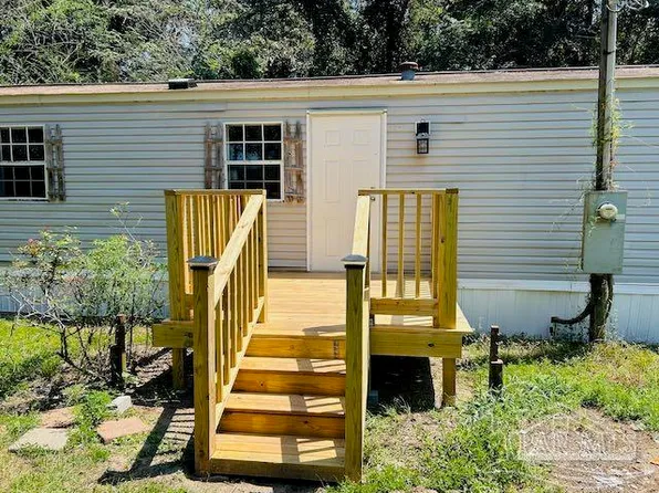 3200 Deloach Ln, Milton, FL 32570