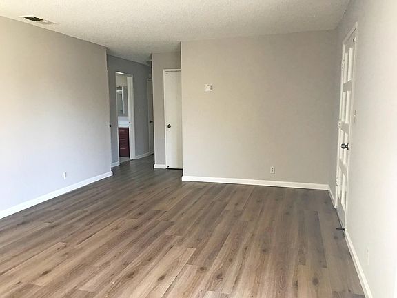 4th image of 1445 Eden Ave APT 4