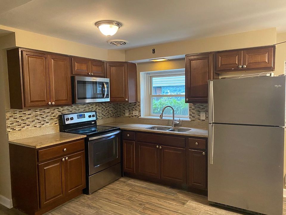 1st image of 3445 Wesley Ave #1