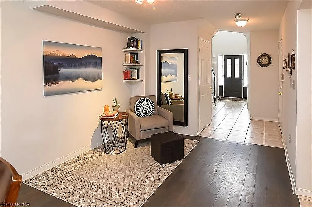 3 bed, 1400 sqft, $2,650 — Photo 2