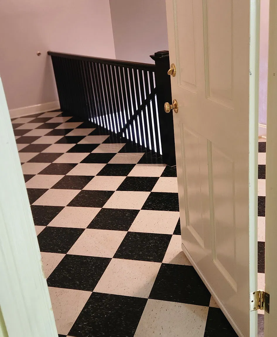 409 W Beverley St — Photo 1