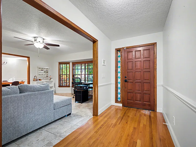 523 Princewood Dr — Photo 6