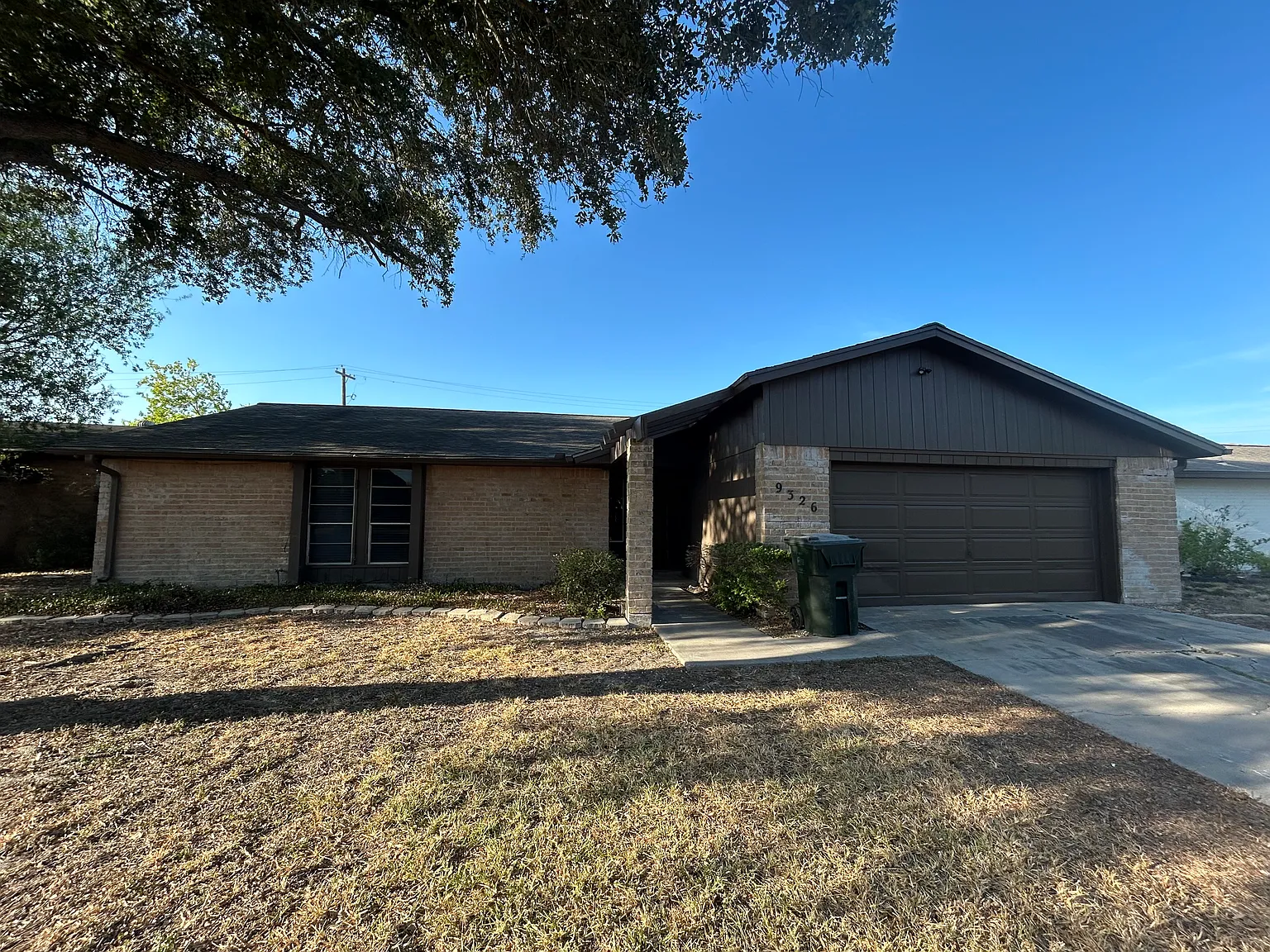 3 bed, 1729 sqft, $2,000 — Photo 1
