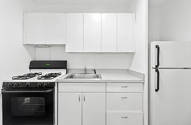 Rented by R New York