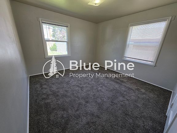 2nd image of 640 Lincoln Dr