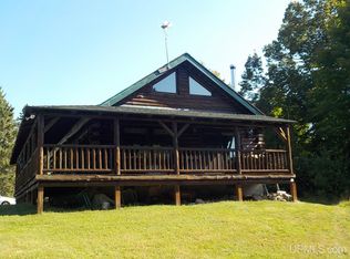 180 Wpa Rd, Crystal Falls, MI 49920