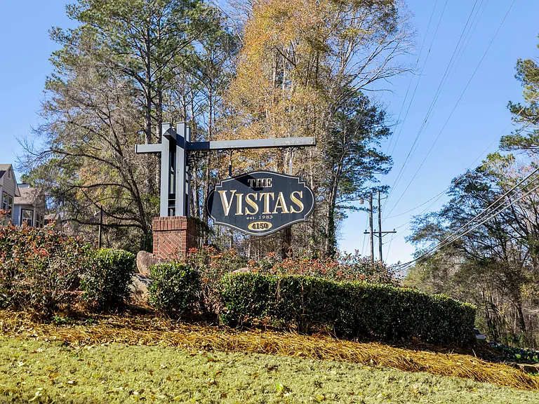 The Vistas — Photo 20