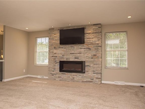 5th image of 7399 Bartholomew Dr