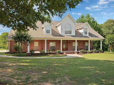 135 Grande Oaks Dr, Terry, MS, 39170