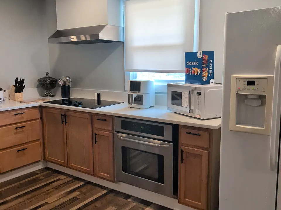 5 Bed/5 Bath Furnished Taylors Home For Rent Nightly/Weekly/Monthly