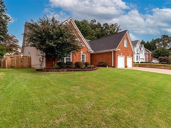2nd image of 380 Sweet Ivy Ln