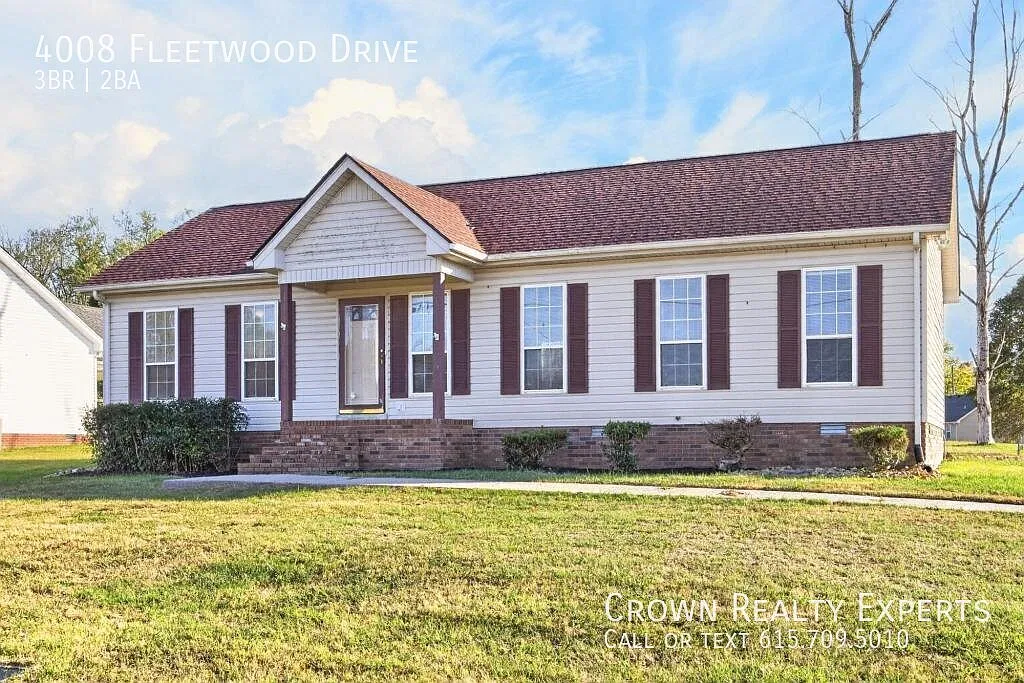 4008 Fleetwood Drive — Photo 3