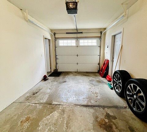 5th image of 1766-1812 N Warren Ave #1800