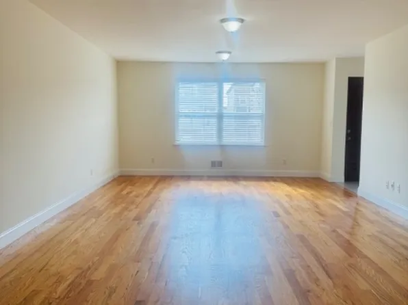 523 Broadway, Elizabeth, NJ 07206