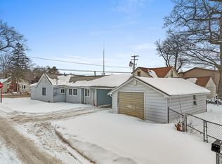 2613 S Gladwin Rd, Prudenville, MI 48651