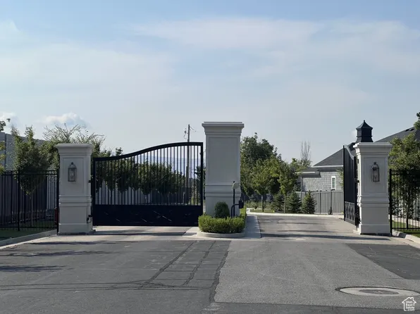 1236 E 100 S, Kaysville, UT 84037