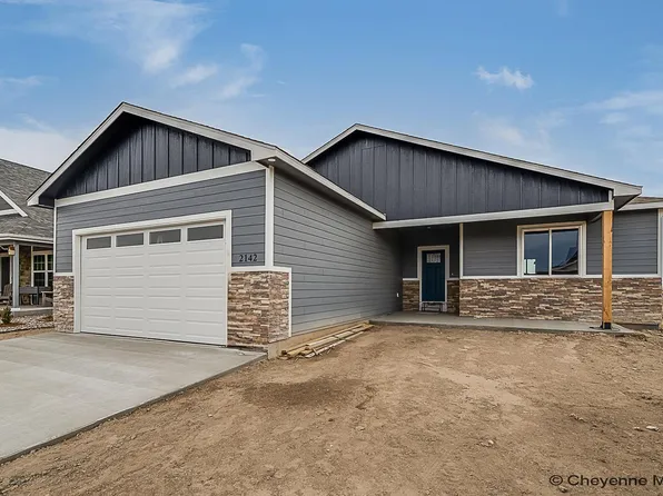 2142 Ledoux Dr, Cheyenne, WY 82007