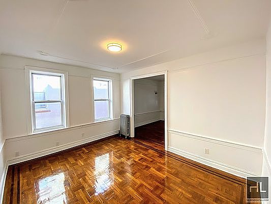 3rd image of 20 Ludlam Pl #2