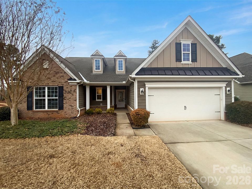 1st image of 200 Sweet Briar Dr