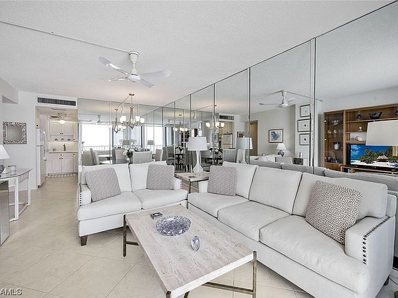 4th image of 140 Seaview Ct APT 1003N