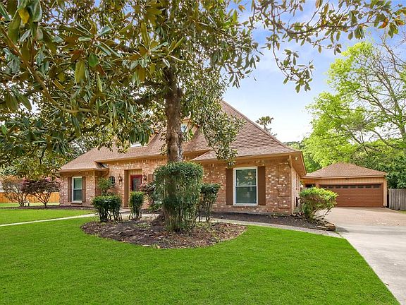 3rd image of 3522 Highland Lakes Drive