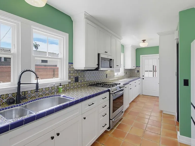 2615 Myrtle Ave — Photo 55