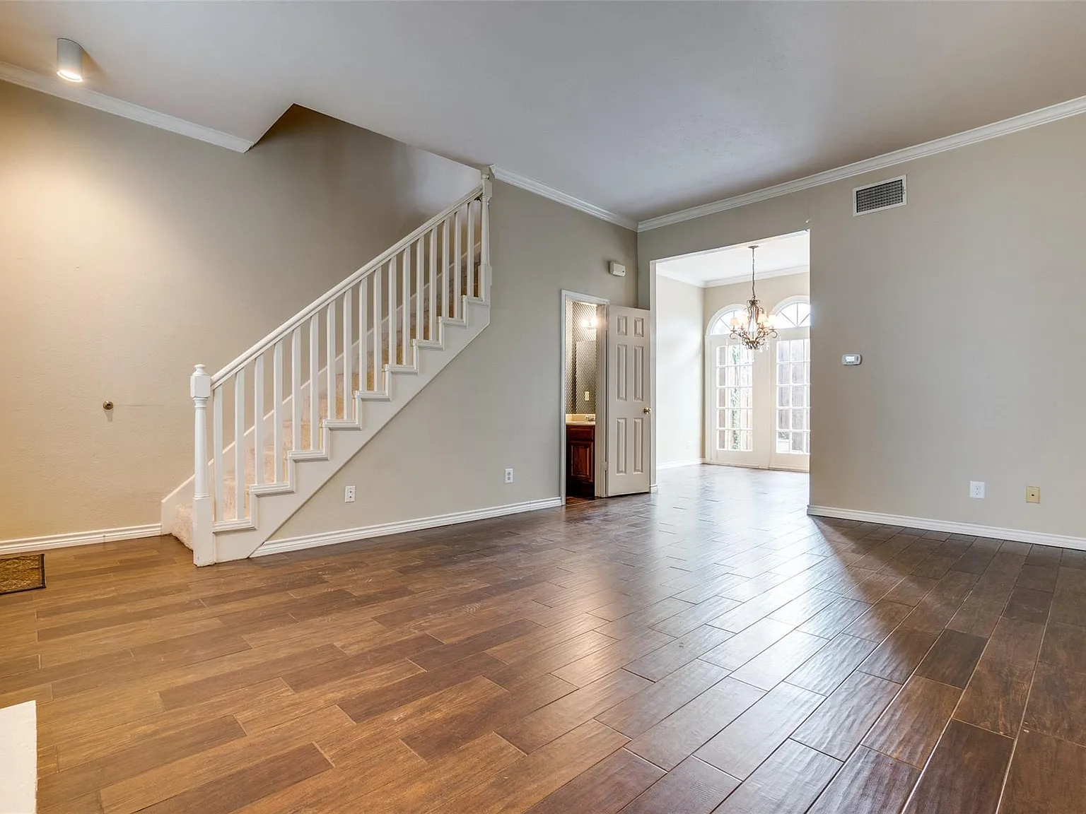 2 bed, 1.5 bath, 1062 sqft, $1,995 — Photo 3