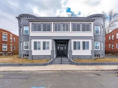 3 Parkview Ter #2, Holyoke, MA, 01040