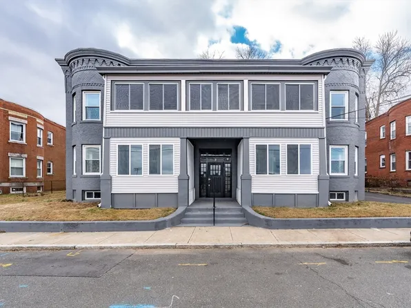 3 Parkview Ter #2, Holyoke, MA 01040