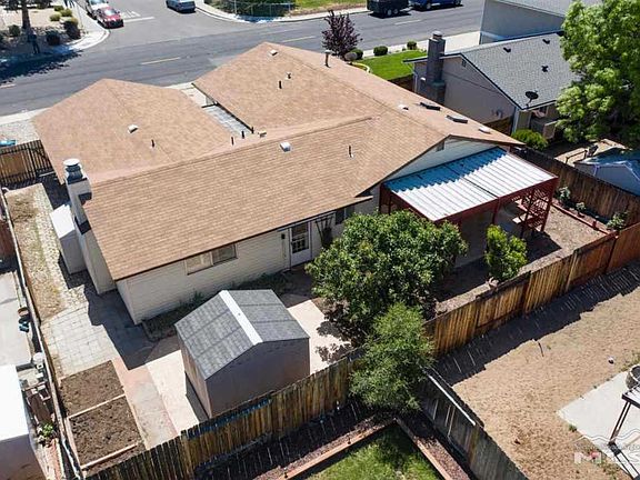 4th image of 2065 Howard Dr