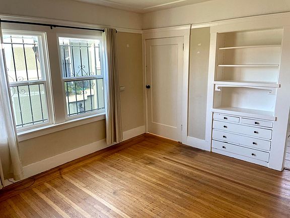 5th image of 5627 Adeline St #1