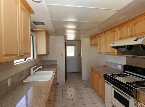 2nd image of 18537 Farjardo St